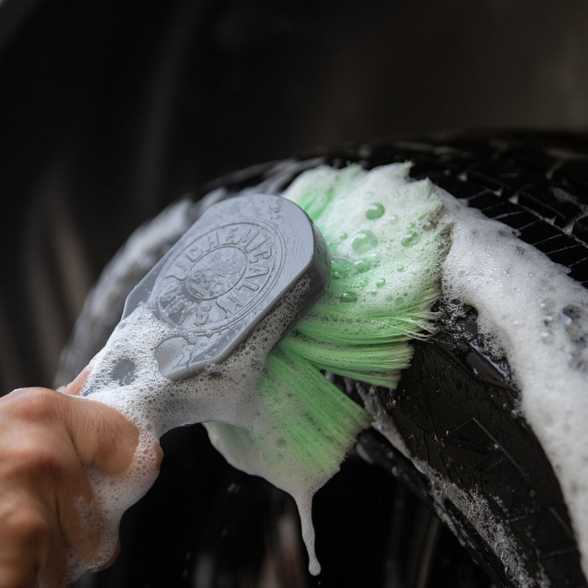 Wheelie All Exterior Surface And Wheel Brush - image 5
