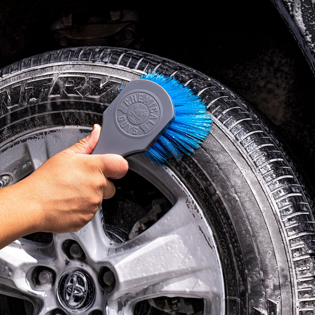 Big Blue Stiffy Heavy Duty Tire Brush - image 9