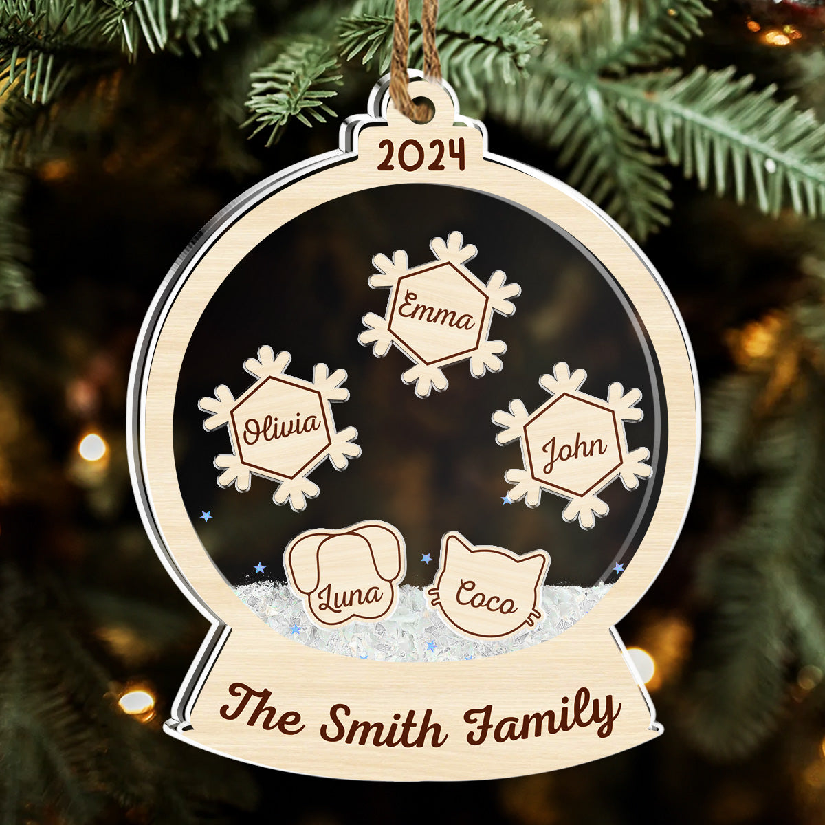 Custom Family Ornament, Christmas Gift for Family Members •  Family & Pet Christmas - Personalized Acrylic Shaker Ornament