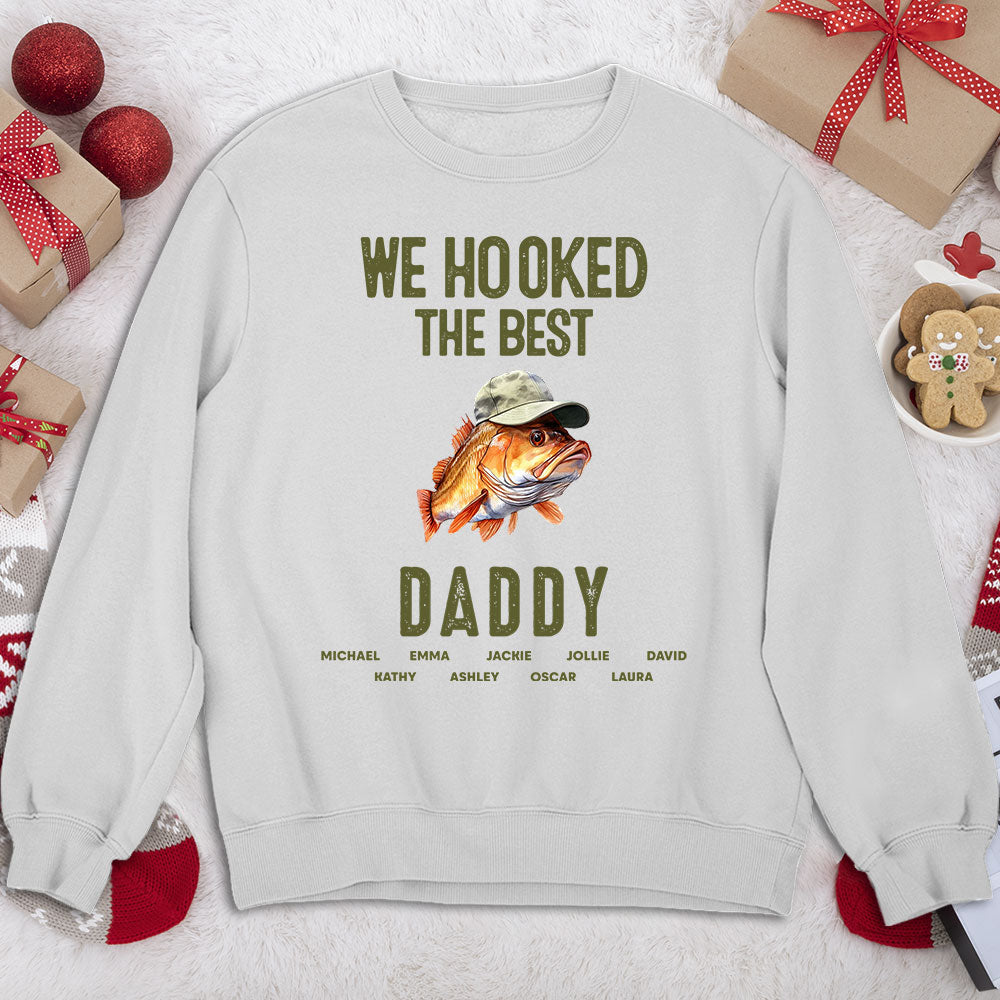 Custom Christmas & Birthday Gift for Dad, Grandpa • We Hooked The Best Dad - Personalized Shirt