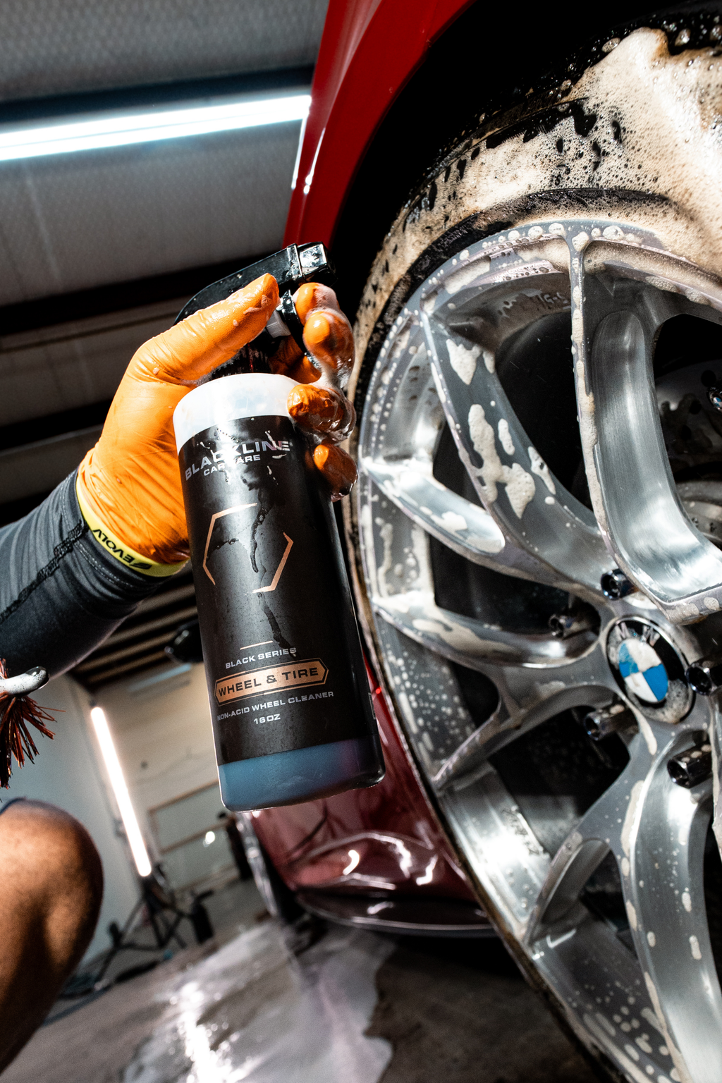 BLACKLINE® WHEEL N' TIRE CLEANER 64OZ
