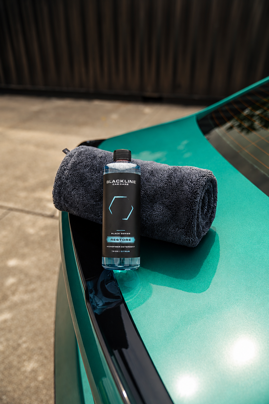 BLACKLINE® RESTORE MICROFIBER DETERGENT 64OZ