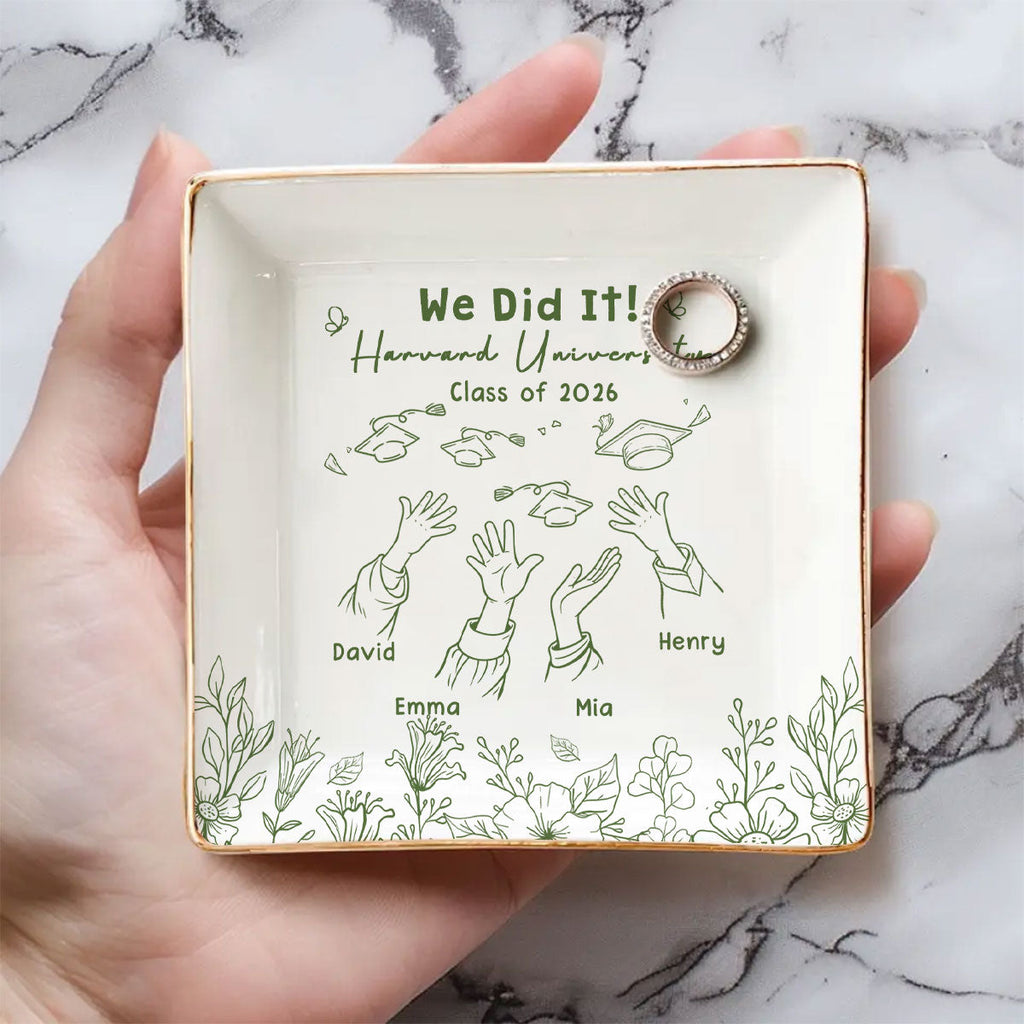 Custom Class of 2026 Trinket Dish, Graduation Gift For Her • We Did It - Personalized Jewelry Dish