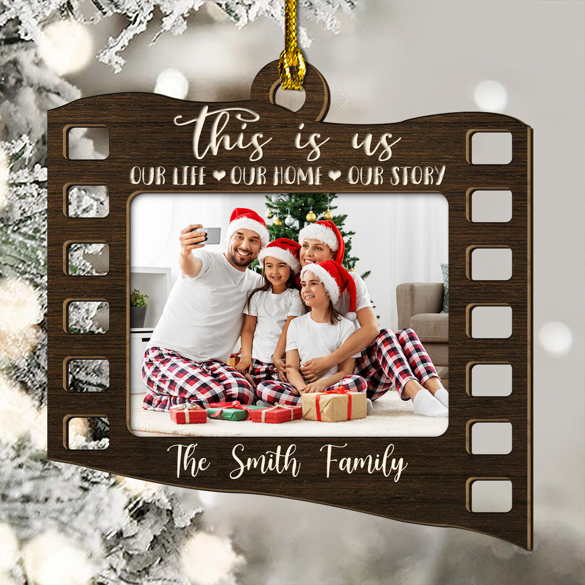 Custom Photo Family Ornament, Christmas Gift for Family Members • Merry Kissmas 2025 - Personalized 2-layered Wood Ornament