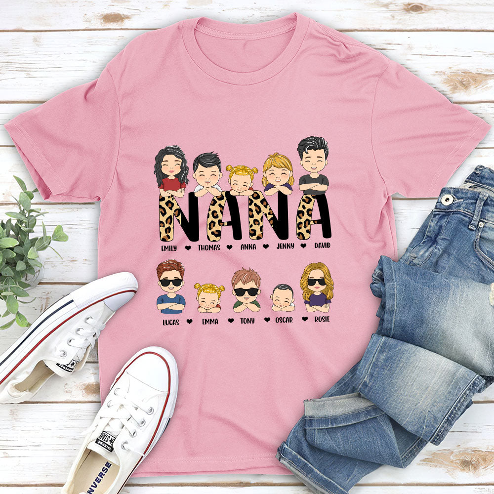 Custom Christmas & Birthday Gift for Grandpa & Grandma • Leopard Momma Title - Personalized Unisex T-shirt
