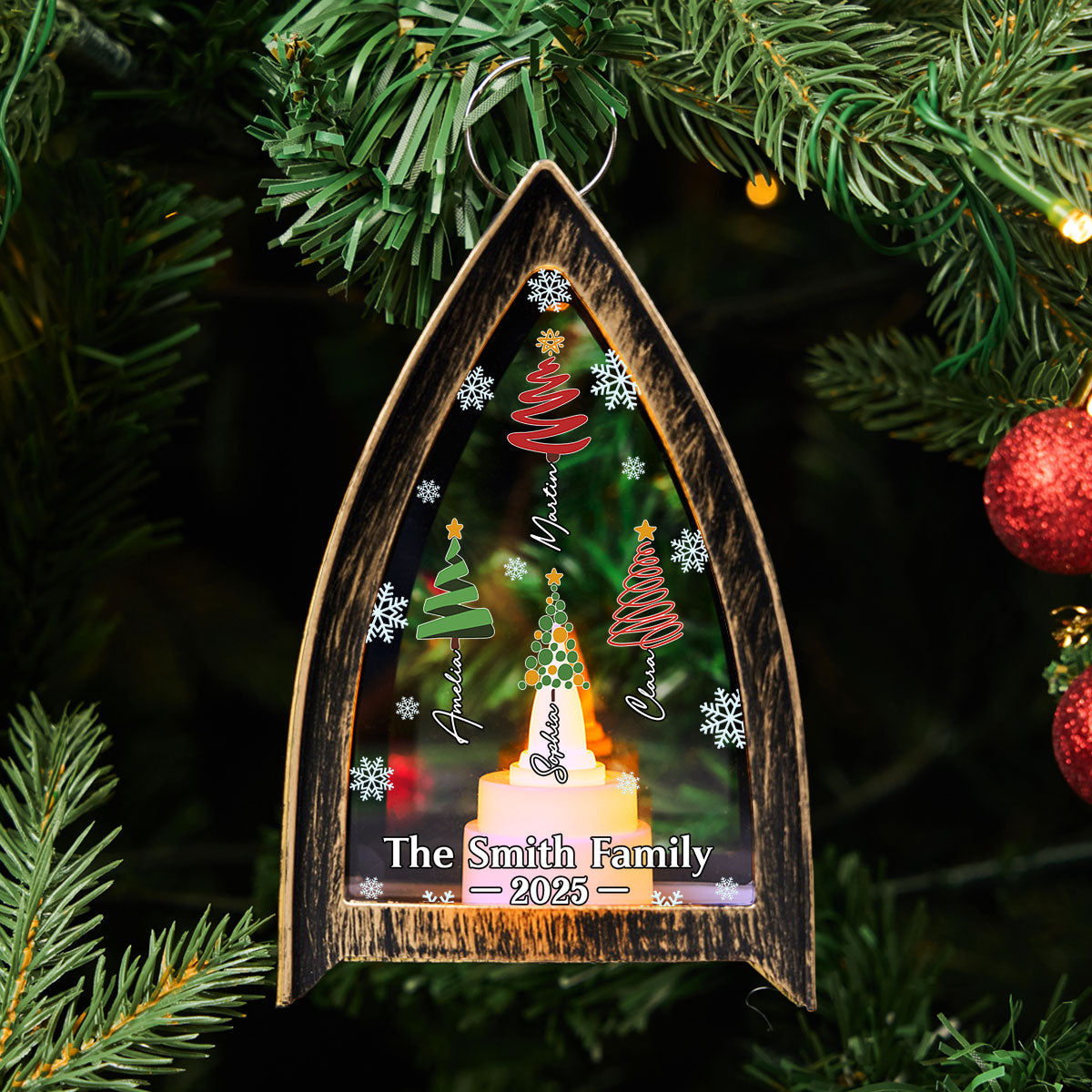 Custom Name Christmas Table Light, Gift for Family Members • Family Christmas Tree Names - Personalized Table Lantern