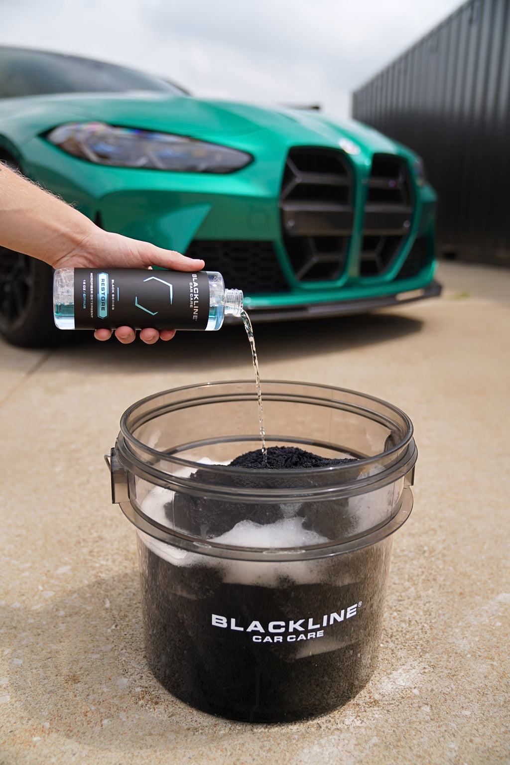 BLACKLINE® RESTORE MICROFIBER DETERGENT 64OZ