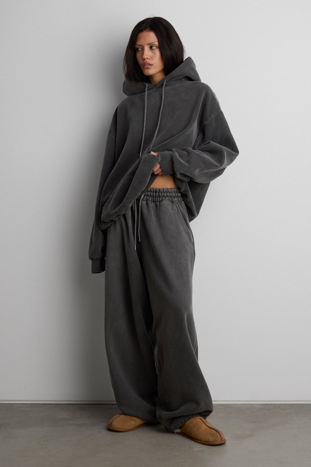 FLEECE STUDIO BOYFRIEND HOODIE