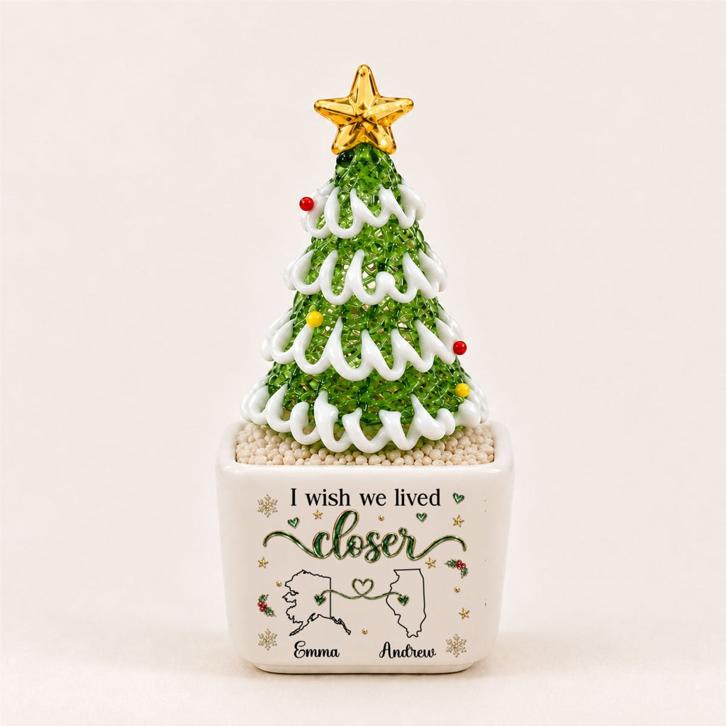 Live Closer - Personalized Glass Christmas Tree
