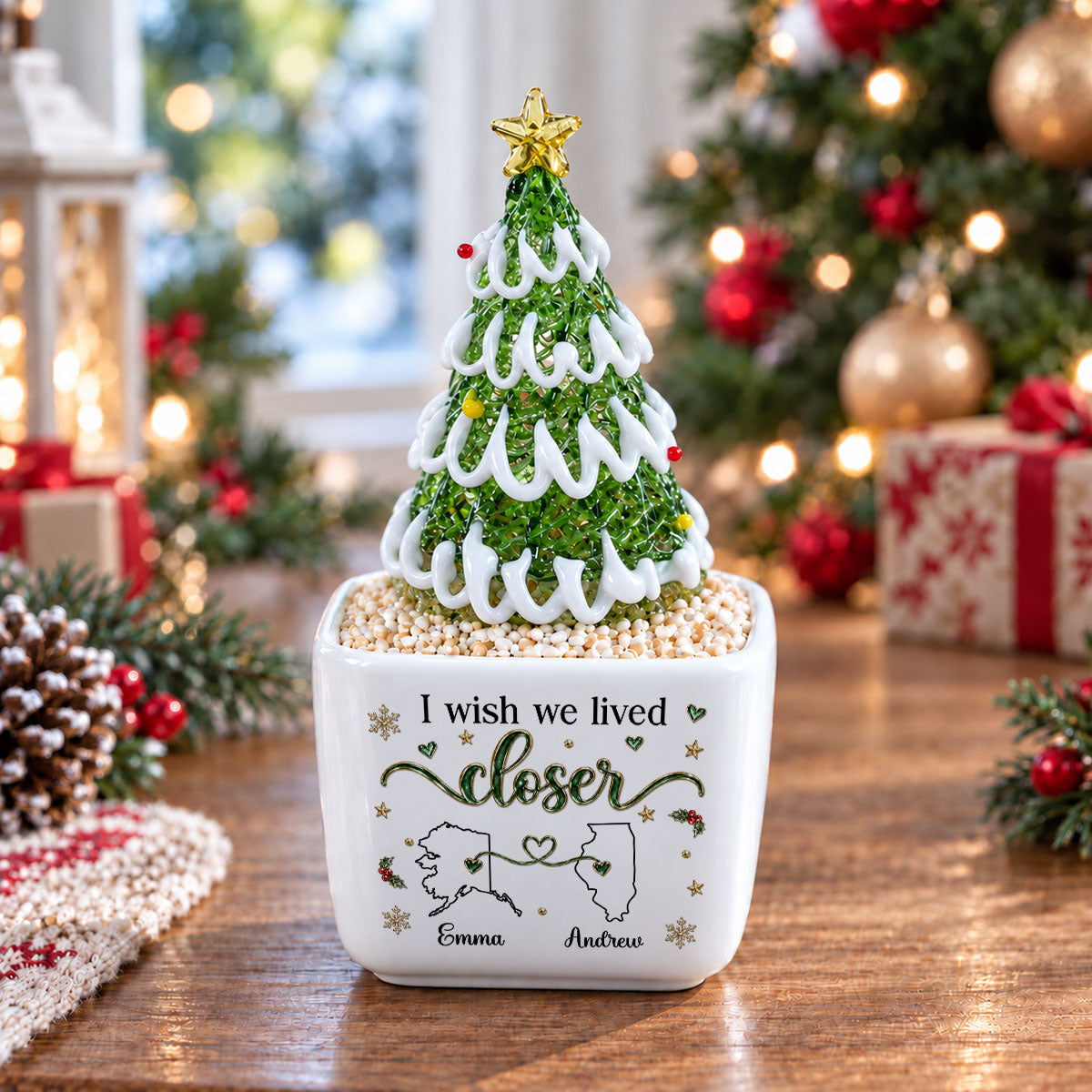 Live Closer - Personalized Glass Christmas Tree