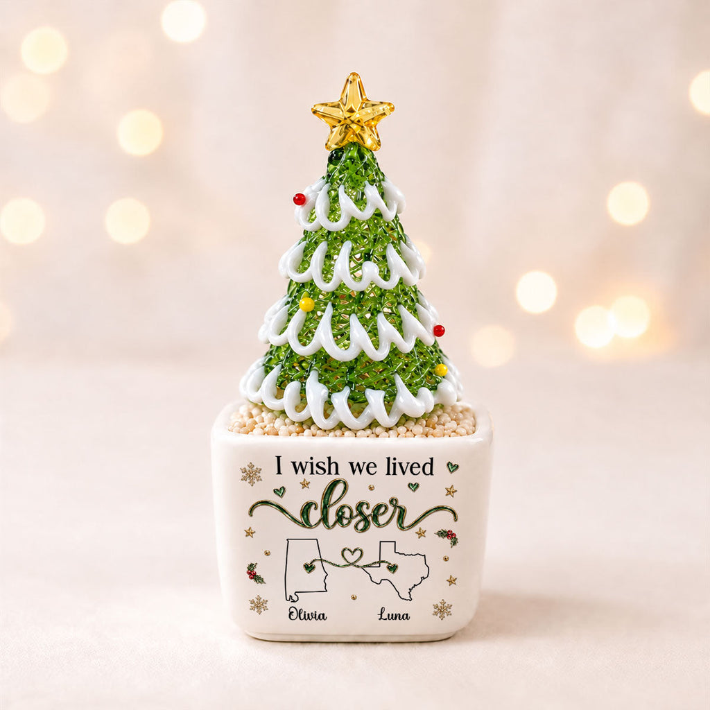 Live Closer - Personalized Glass Christmas Tree