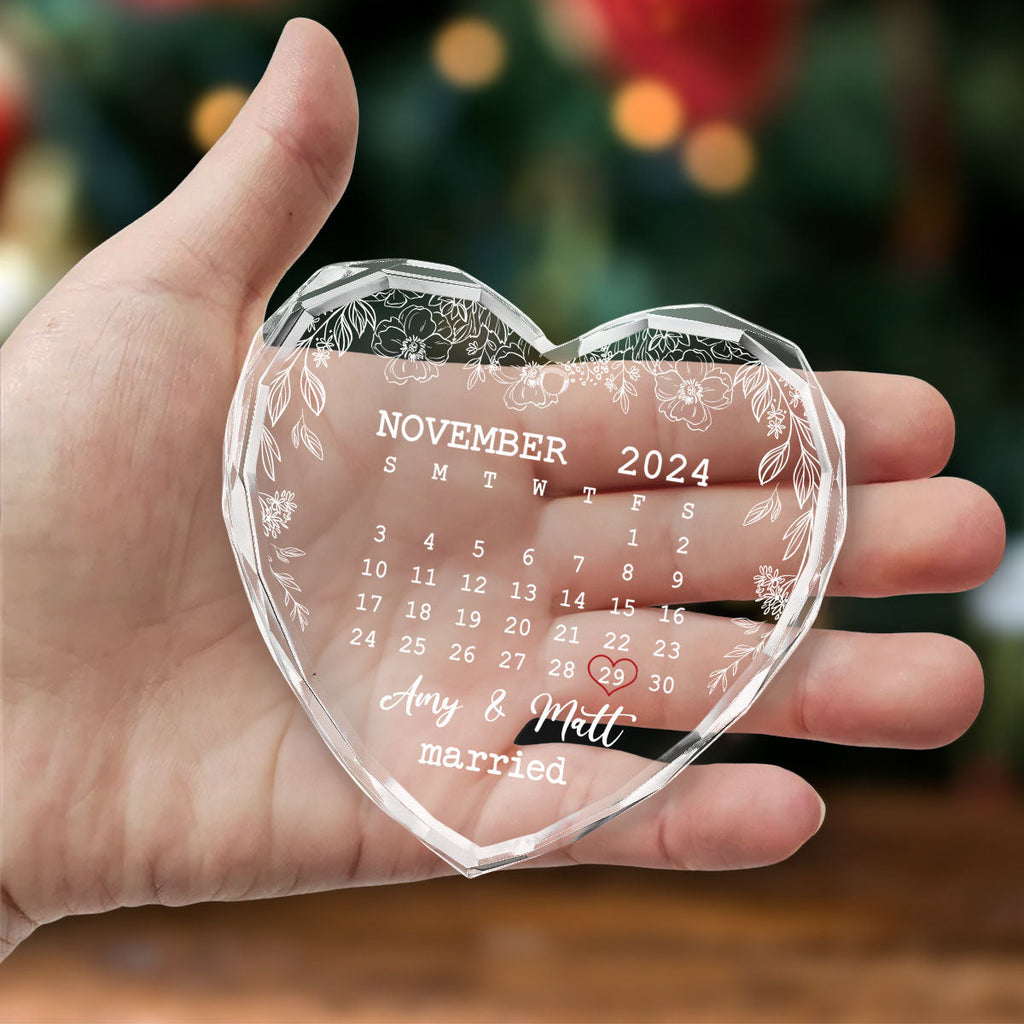 Custom Couple Christmas Ornament, Anniversary Gift •  The Day We Met - Personalized Glass Ornament