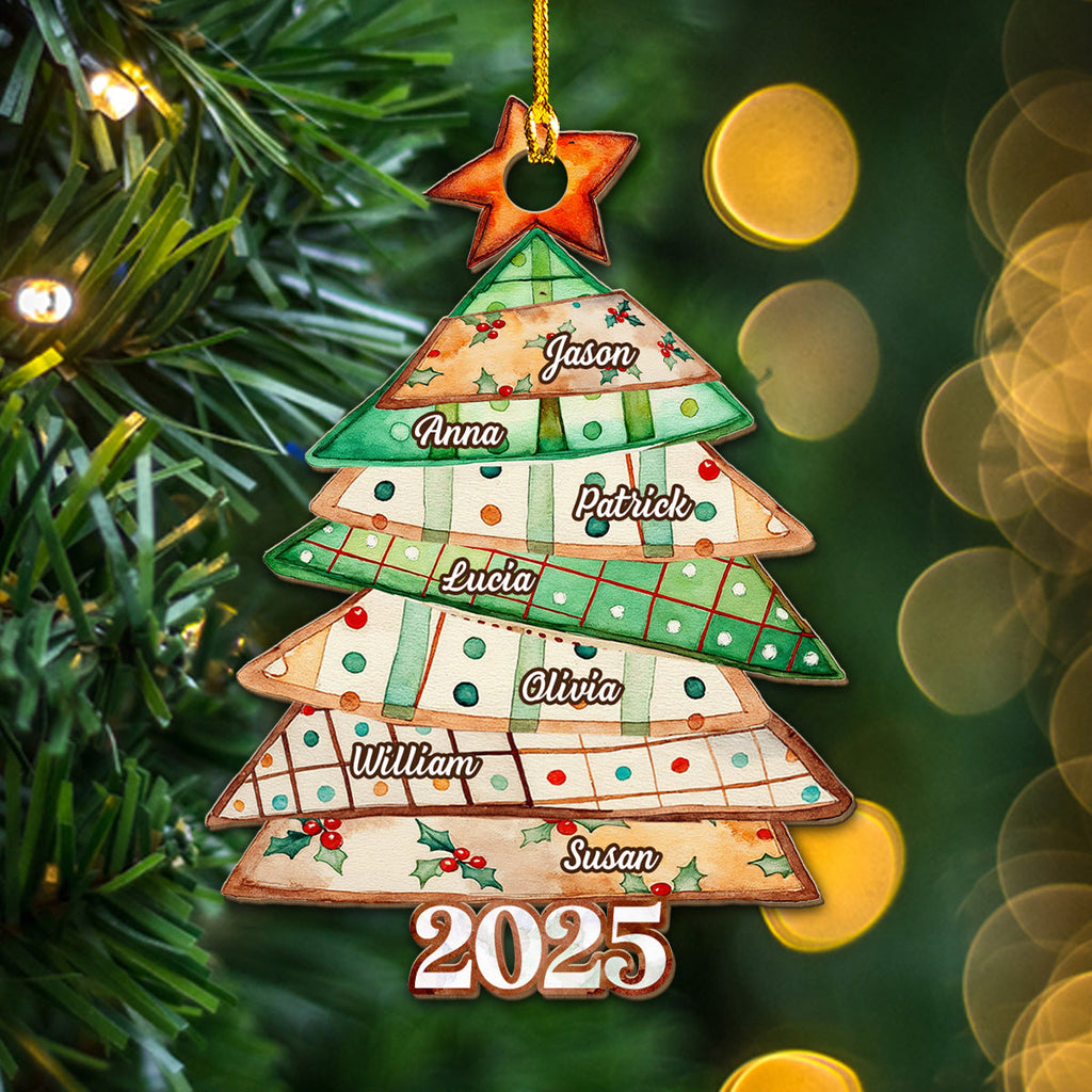 Custom Family Ornament, Christmas Gift for Family Members •  Family Is Like A Patchwork Quilt - Personalized Wood Ornament