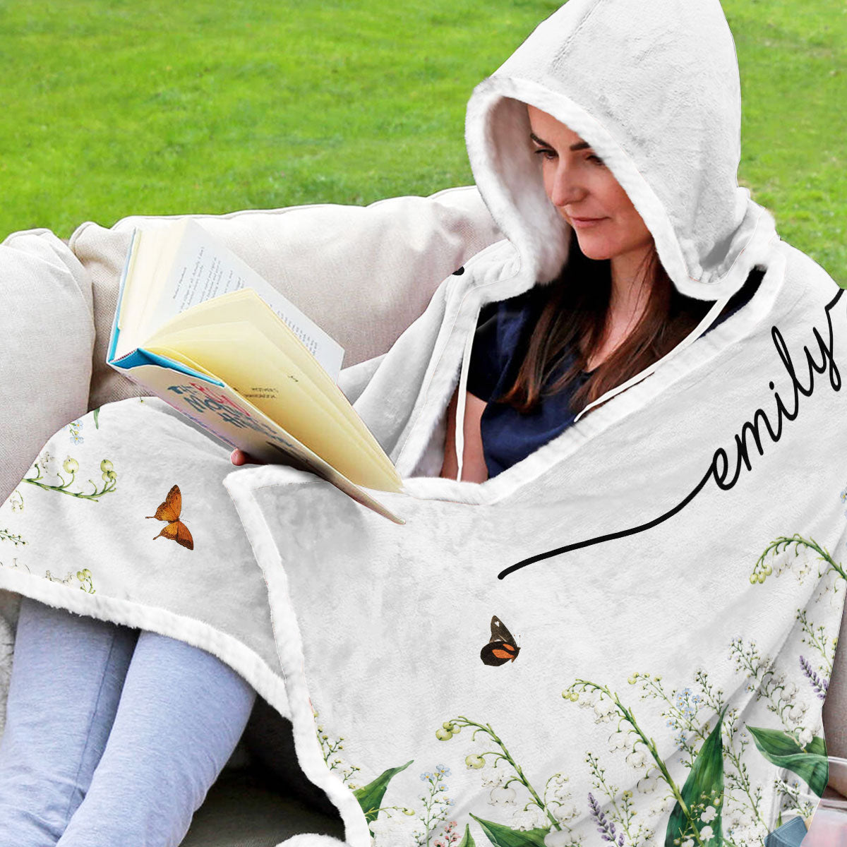 Custom Christmas Birthday Gift For Book Lovers, Bookworms, Reader • Birthflower And Book - Personalized Hooded Blanket