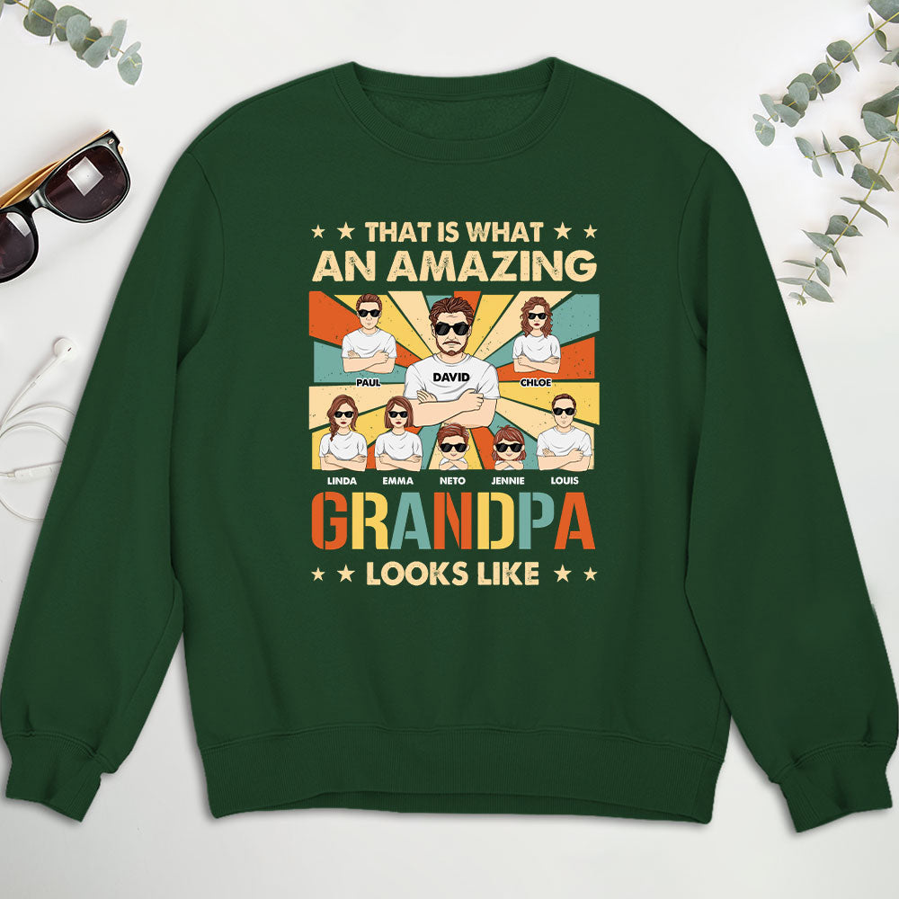 Custom Christmas & Birthday Gift for Dad, Grandpa • What An Amazing Daddy Looks Like - Personalized Shirt